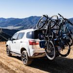 Shingleback SPORT Vertical Bike Rack on Isuzu SUV