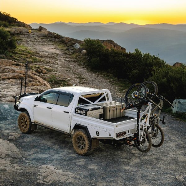 Shingleback PRO - 4 Bike Vertical Bike Rack